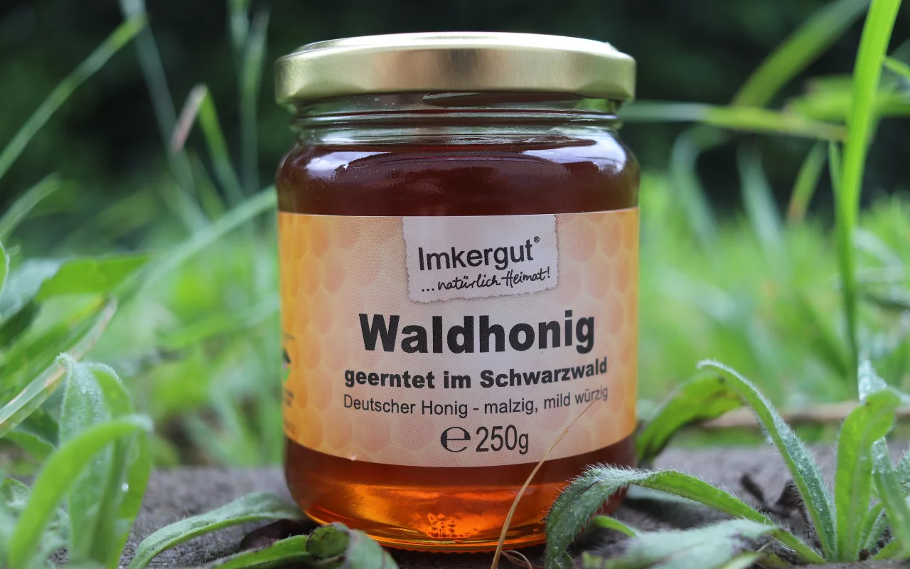 Waldhonig im Glas