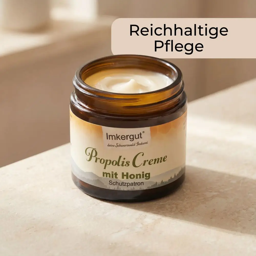 Propolis Creme mit Honig geöffnet