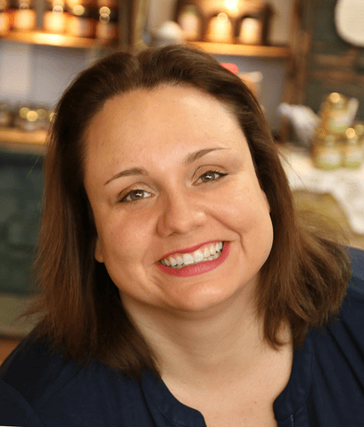 Foto von Mitarbeiterin Christiane Dinger